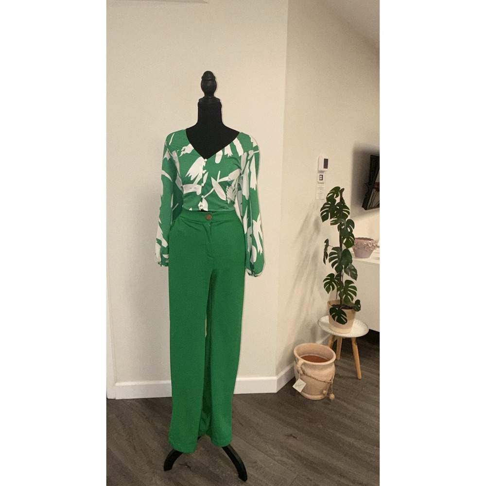 NEW Milk & Honey Women's 2-Piece Floral V-Neck Long Sleeve Blouse & Pants Size S